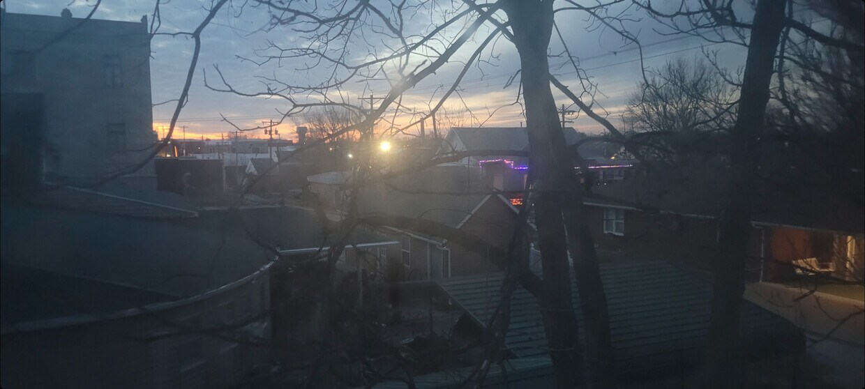 vista de la cocina - 311 E Harrison St