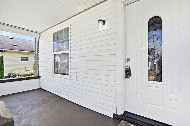 Building Photo - 2914 Slevin St