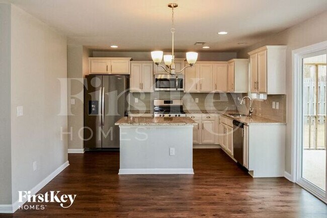 Building Photo - 219 Polo Field Way