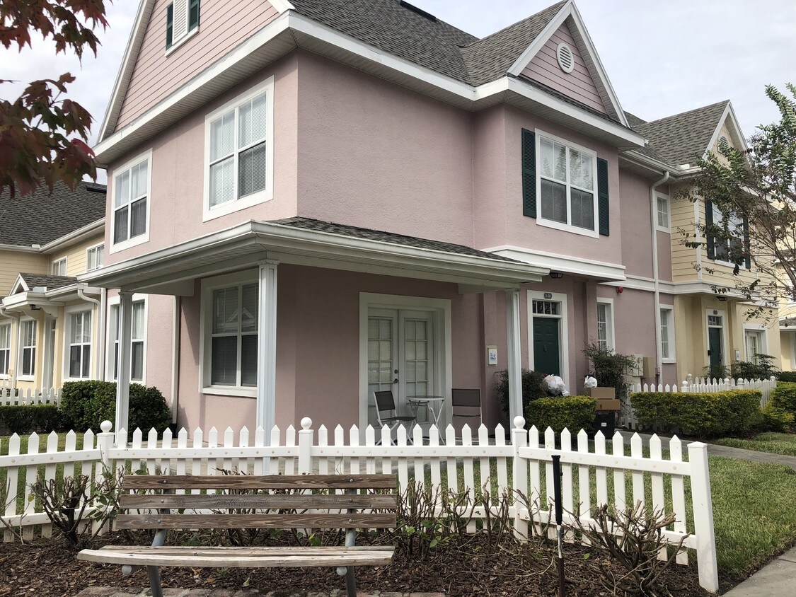 4019 Bay Dr, Kissimmee, FL 34741 Townhome Rentals in