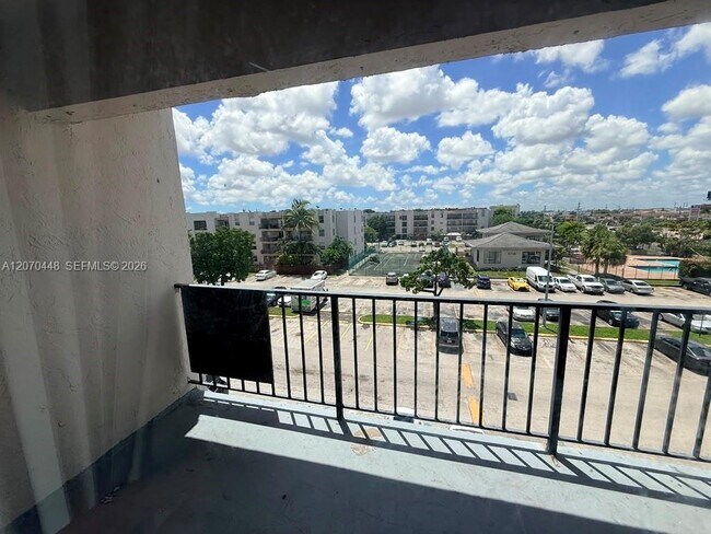 Foto del edificio - 5775 W 20th Ave