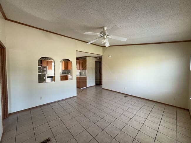 Foto del edificio - 3100 Cantabrian Dr