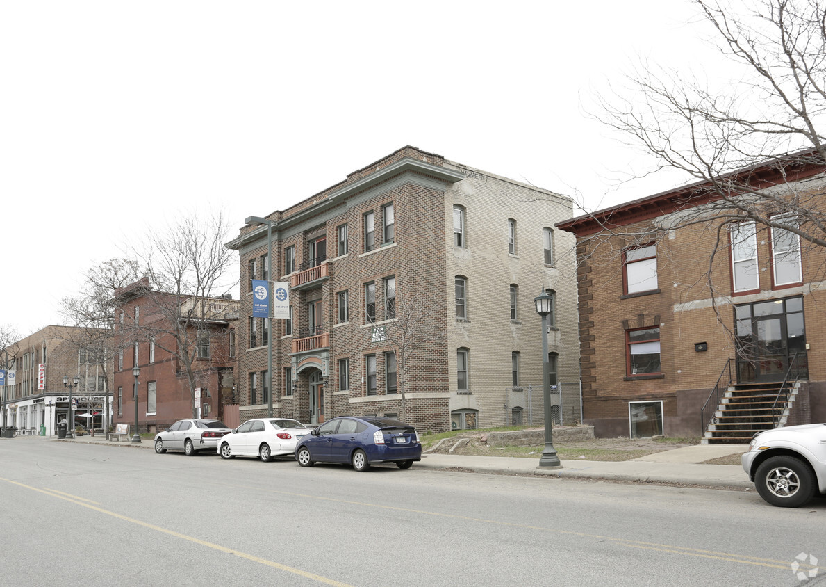 Building Photo - 2507 Nicollet Ave