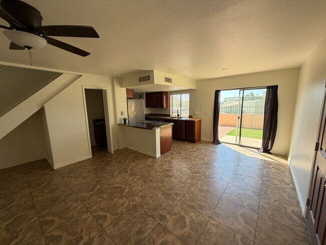 Foto del edificio - 801 E North Ln