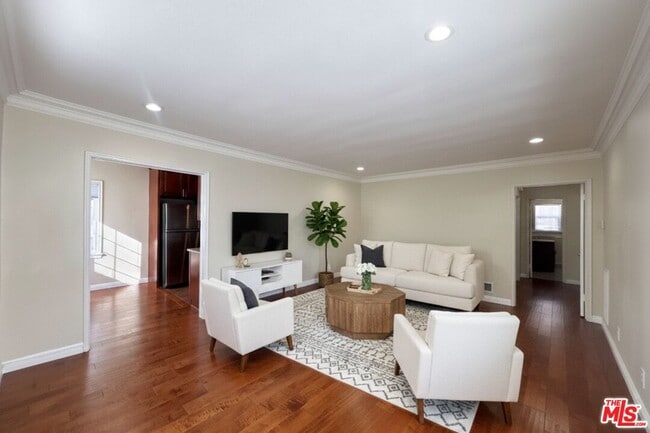 Foto del edificio - 149 S Gramercy Pl