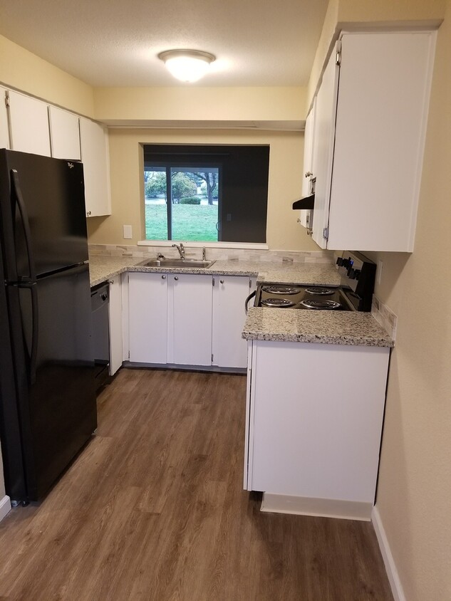 Primary Photo - Park Apartments