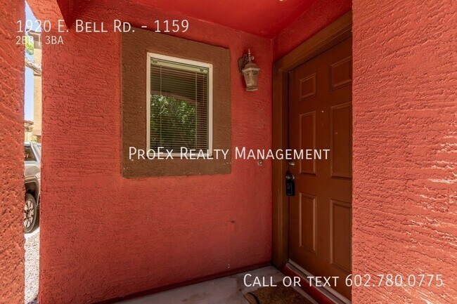 Building Photo - 2 Bedroom 2.5 Bathroom Townhome w/garage i...