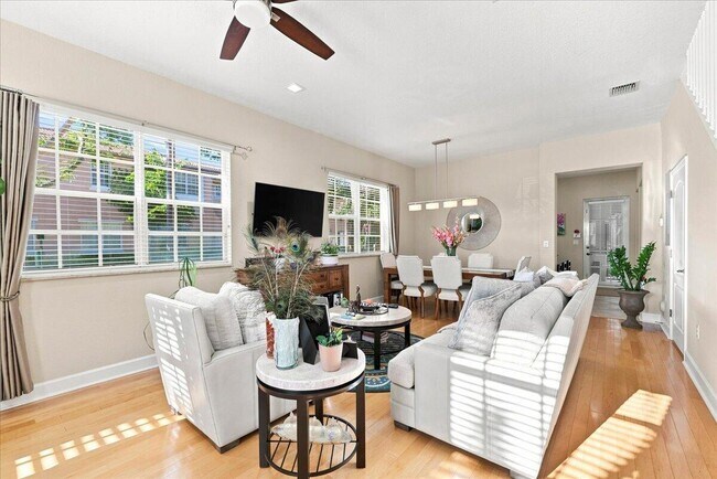 Foto del edificio - 701 SW 147th Ave
