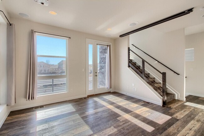 Building Photo - 15862 E Broncos Pl