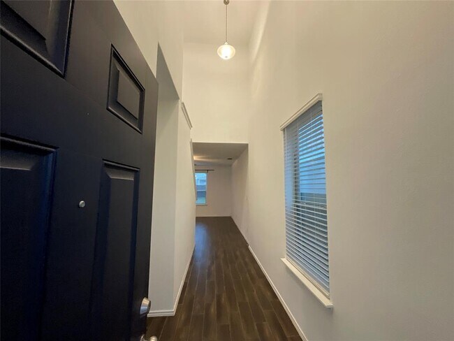 Foto del edificio - 128 Banyon Dr