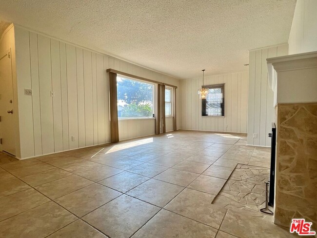 Building Photo - 9621 Haas Ave