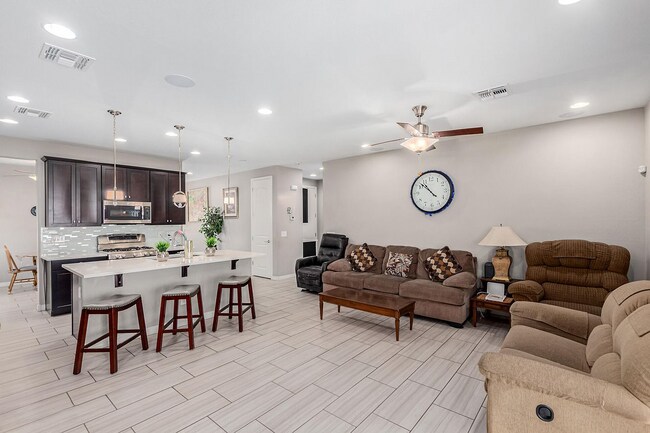 Foto del edificio - 6518 S 47th Ln