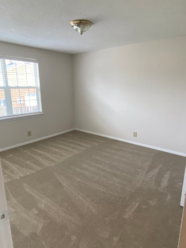 Crown Point Townhomes Norfolk, VA