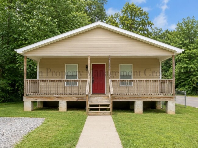 Photo - 1816 S Holly St House