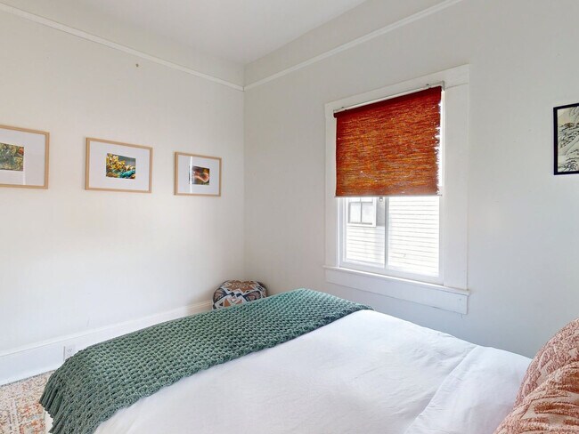 Foto del edificio - 1512 Barnard St