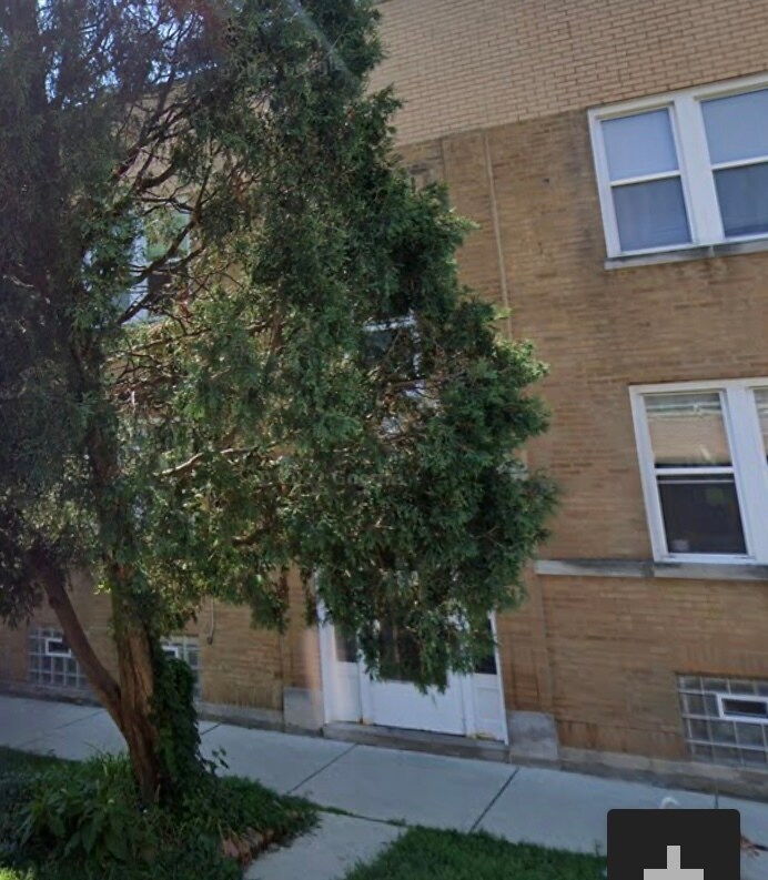 Foto principal - 2137 W Cornelia Ave