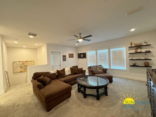 Building Photo - Stunning Destin Oaks Townhouse with Commun...