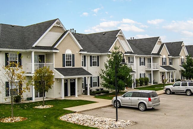 Building Photo - Bear Creek Meadows - Petoskey, MI