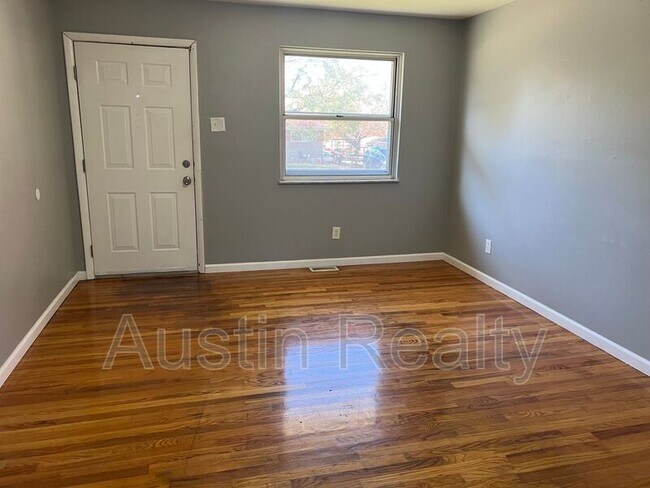 Foto del edificio - 4222 Wright Ave