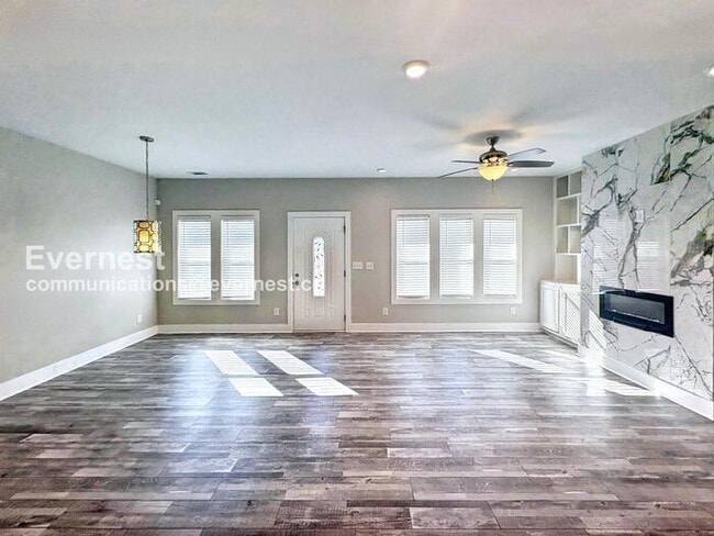 Foto del edificio - 463 Valley Hill Rd SE