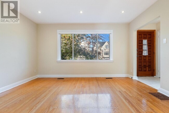 Building Photo - 377 Horsham Ave