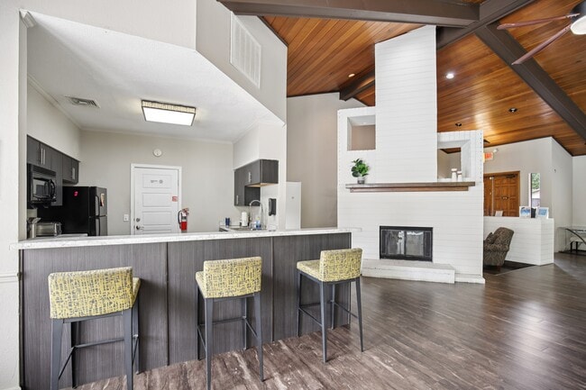 Building Photo - The Villages Apartment Homes