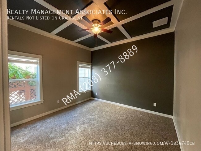 Building Photo - One of a Kind 3 Bedroom House in a Fantast...