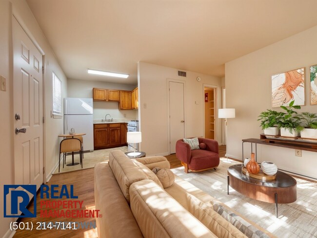 Foto del edificio - 3415 Town & Country Ave