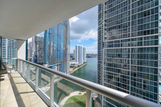 Foto del edificio - 485 Brickell Ave