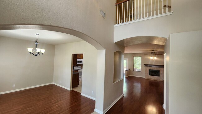 Foto del edificio - Located In the heart of Stone Oak