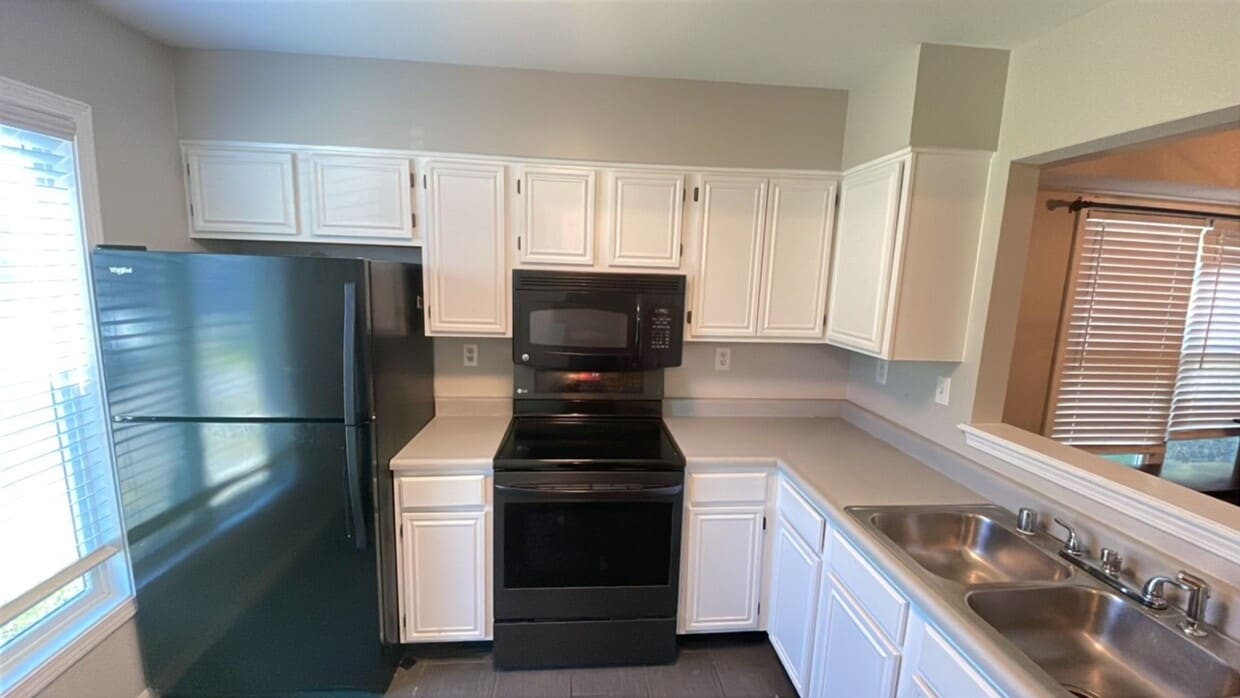 Photo - 10502 Bay Pointe