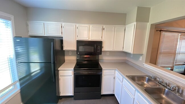 Photo - 10502 Bay Pointe Ct Apartment