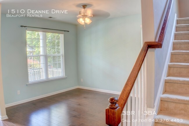 Building Photo - 1510 Deanne Drive