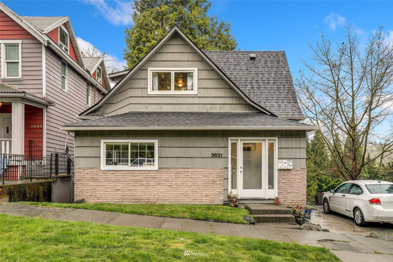 Foto principal - 3631 22nd Ave SW