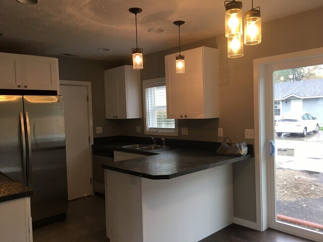 Foto del edificio - 3921 W Garnet St