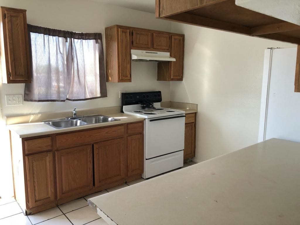 Foto principal - 5006 S 35th Ave A
