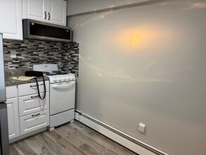 Building Photo - 14 N 4th St