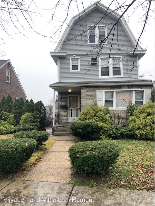 Foto principal - 3 br, 1 bath Apartment - 620 New York Ave
