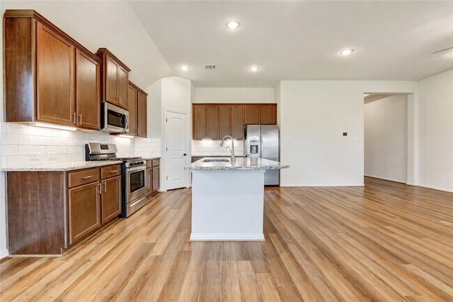 Building Photo - 101 Sunray Creek Dr