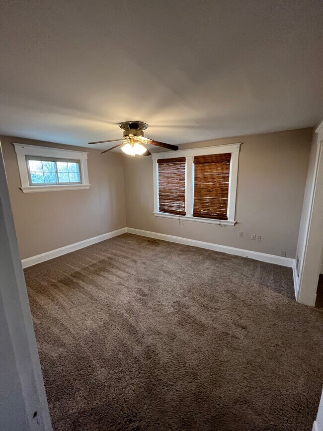 60 Summer Hill Ave Unit Apt 2, Newport, KY 41071 Apartments in