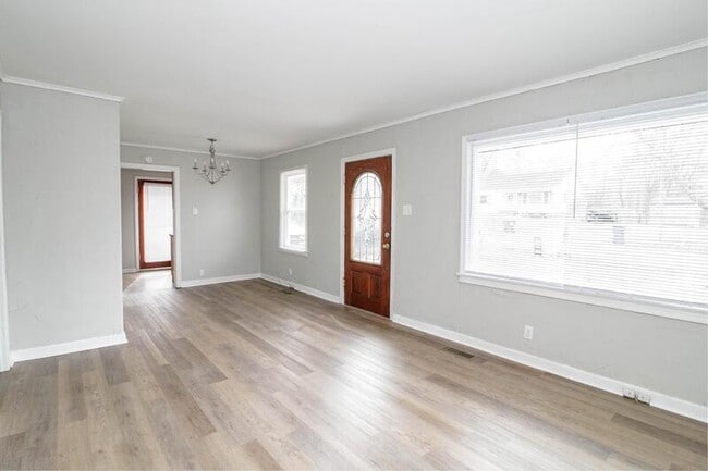 Foto del edificio - 703 Monroe St