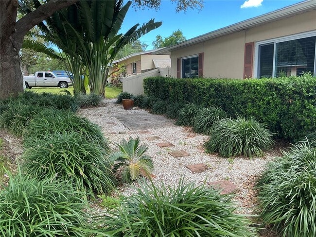 Building Photo - 5248 15th Ave N