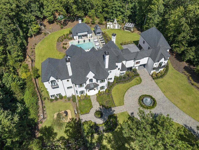 Foto del edificio - 5320 Riverview Rd NW