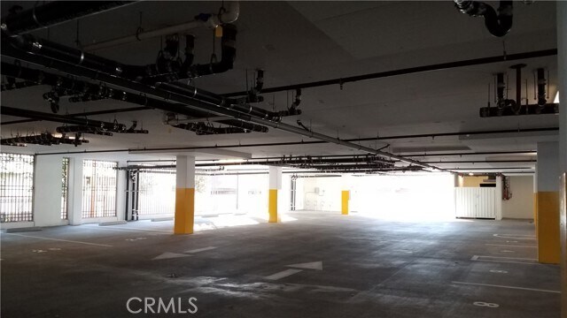 Building Photo - 420 E Las Tunas Dr