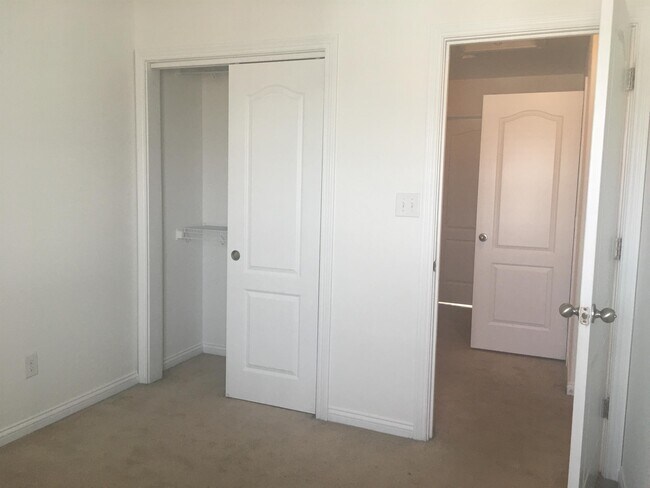 Foto del edificio - 311 Burley Ave