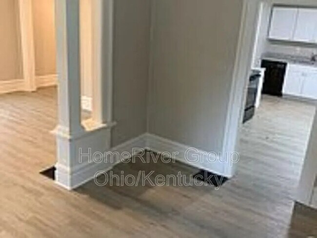 Foto del edificio - 247 S Terrace Ave