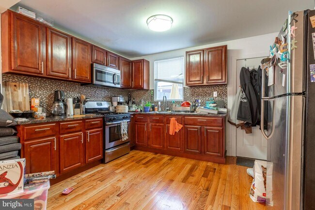 Foto del edificio - 1451 S Colorado St