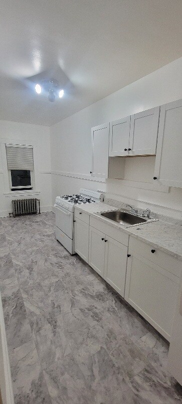 Cocina - 155 Akron St