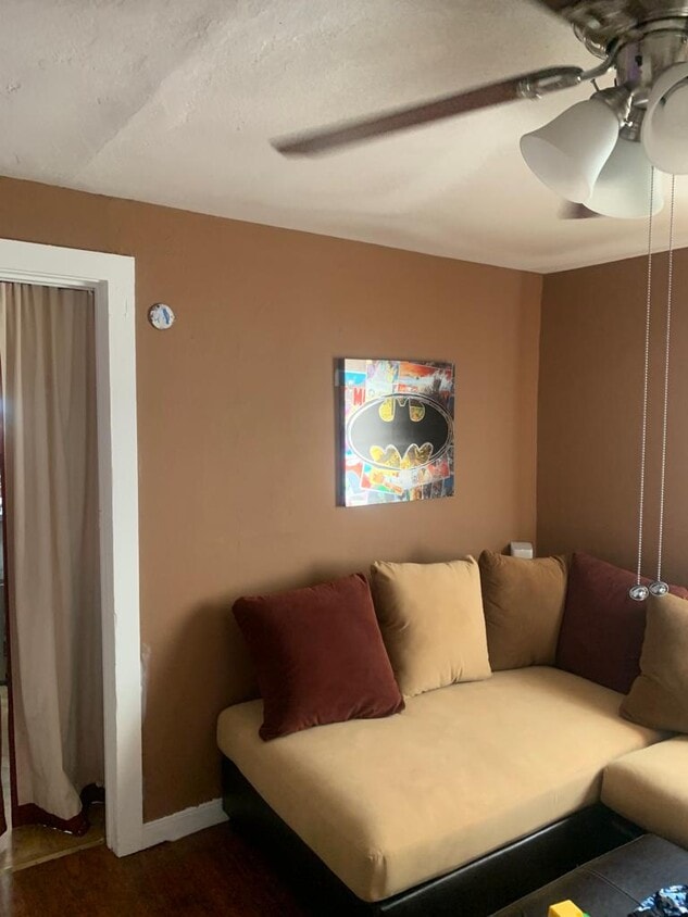 Foto del edificio - 10127 Alfred Ln