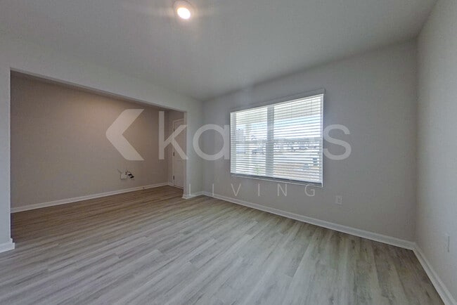Building Photo - 4618 Malay Cir